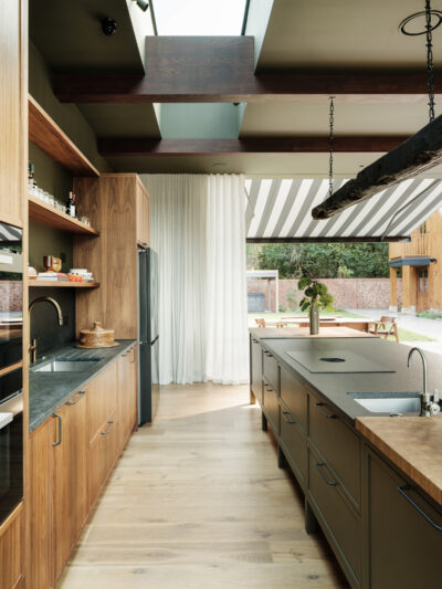 Photo: SIPs Eco-home in Buckinghamshire Has The Wow Factor