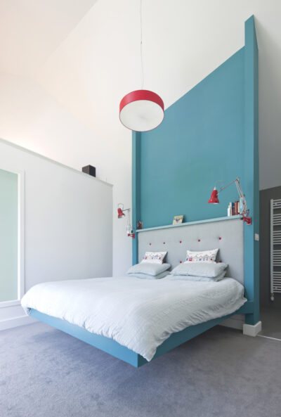 Cantilevering SIPs Home in Strathblane