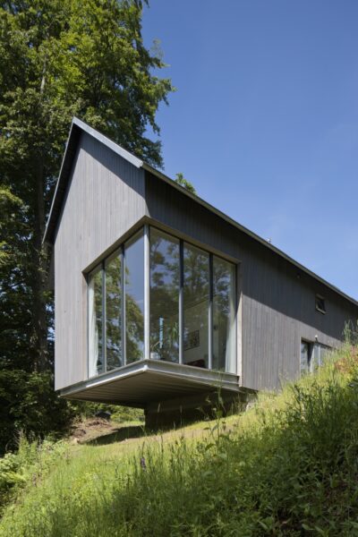Cantilevering SIPs Home in Strathblane