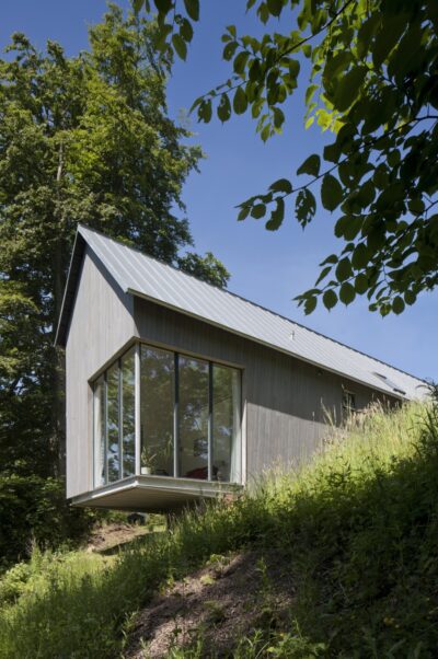 Cantilevering SIPs Home in Strathblane