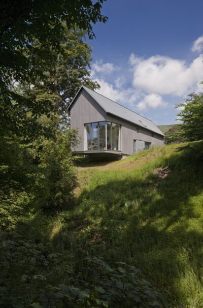 Cantilevering SIPs Home in Strathblane