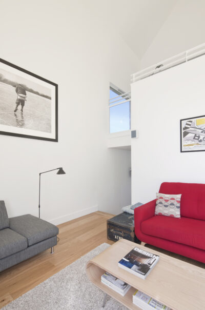 Photo: Cantilevering SIPs Home in Strathblane